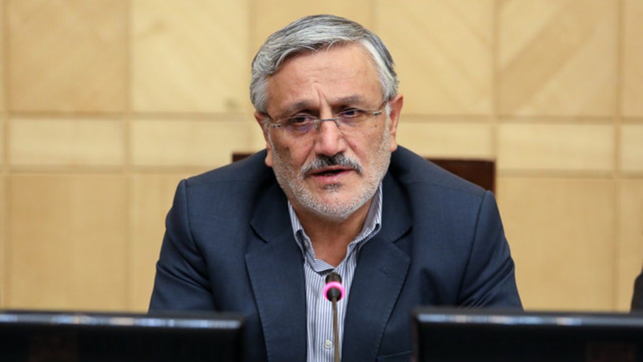 مصوبات اخیر مجلس، چیزی جز تنگ‌تر کردن دایره و دوختن عبا و قبای ریاست جمهوری برای یک شخص خاص نیست