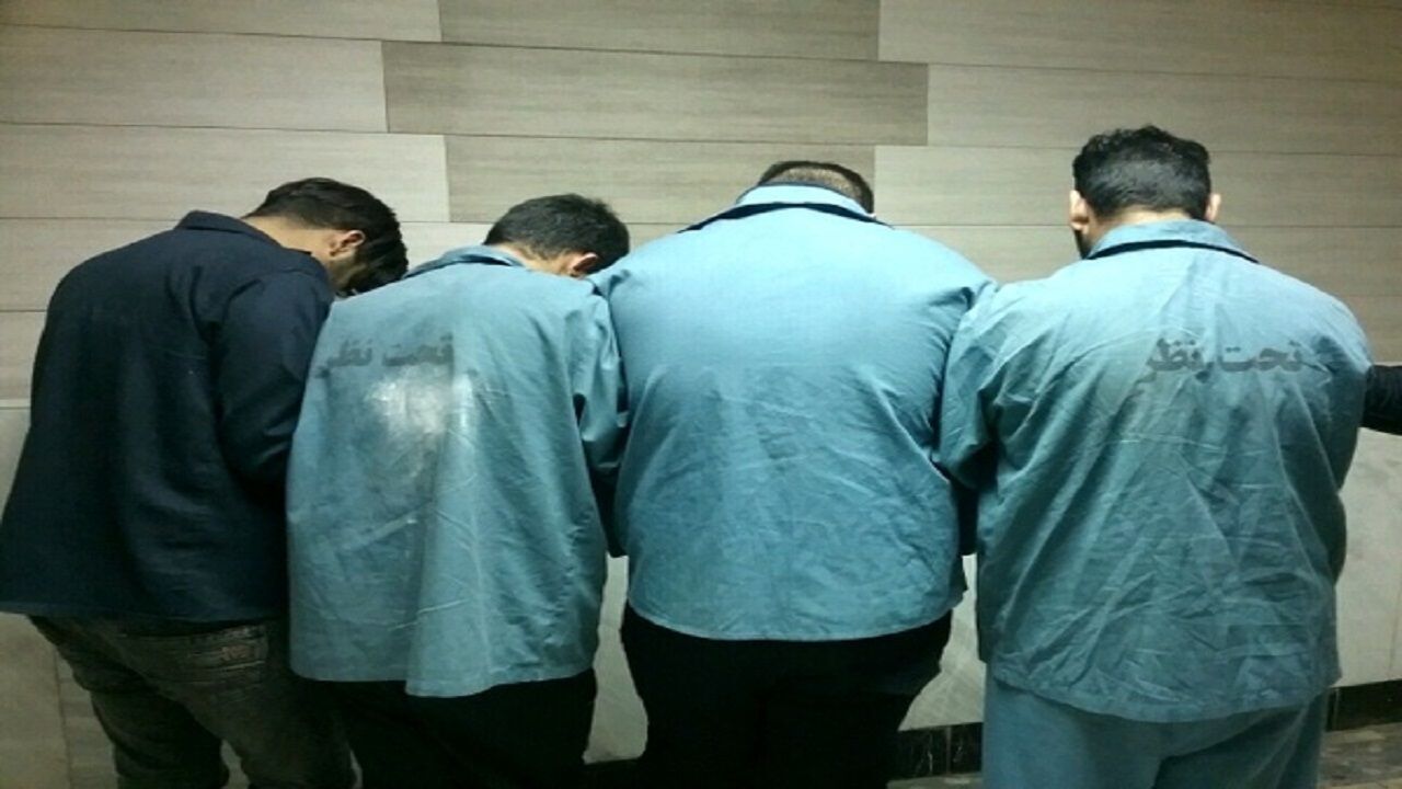 4 کلاهبردار که با شگرد سفر‌های ارزان زیارتی و سیاحتی کلاهبرداری کرده بودند دستگیر شدند