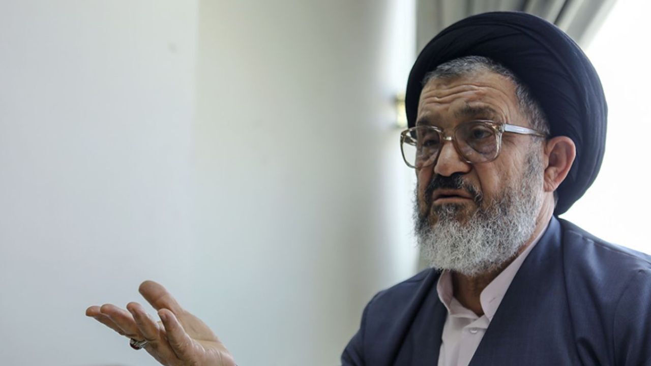 الان که درگیر جنگ نیستیم، می‌توانیم نسبت به حضور نظامیان در عرصه‌های سیاسی تجدیدنظر کنیم