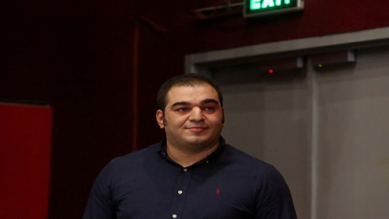 منتظر دریافت پروانه نمایش هستیم