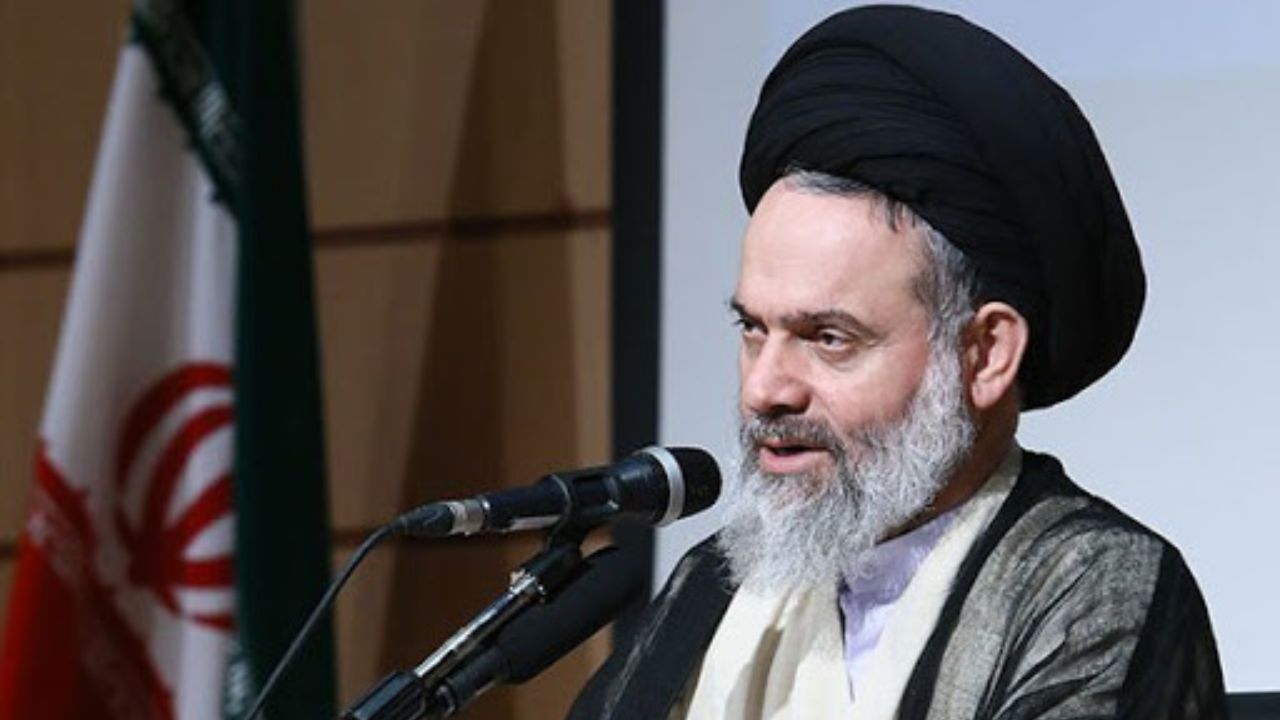 طلاب و روحانیون باید زمان‌شناس باشند