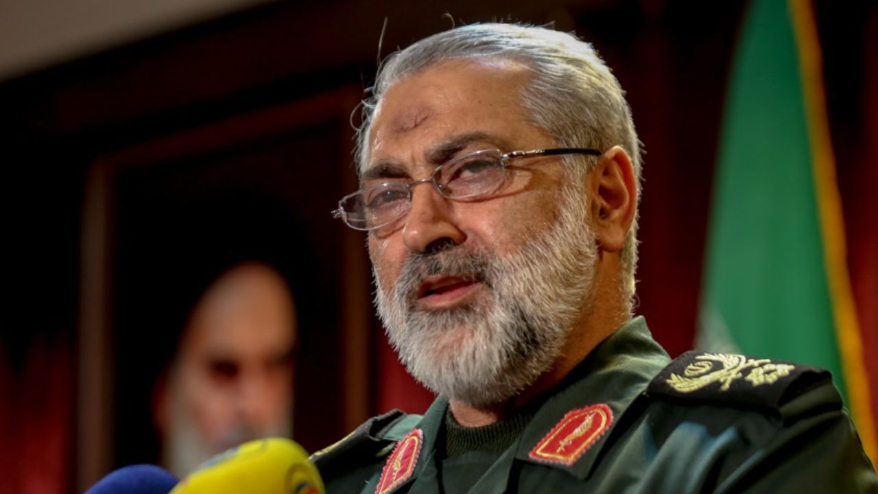 دوران افول آمریکا را می‌بینیم اما شکست قطعی آمریکا را می‌خواهیم