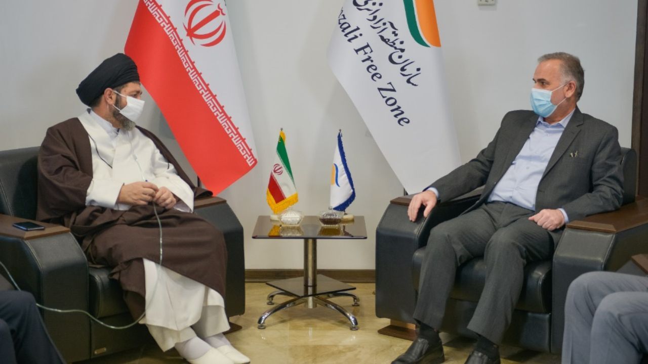 مناطق آزاد فرصت مناسبی برای رفع مشکلات اقتصادی و اشتغال کشور می باشند