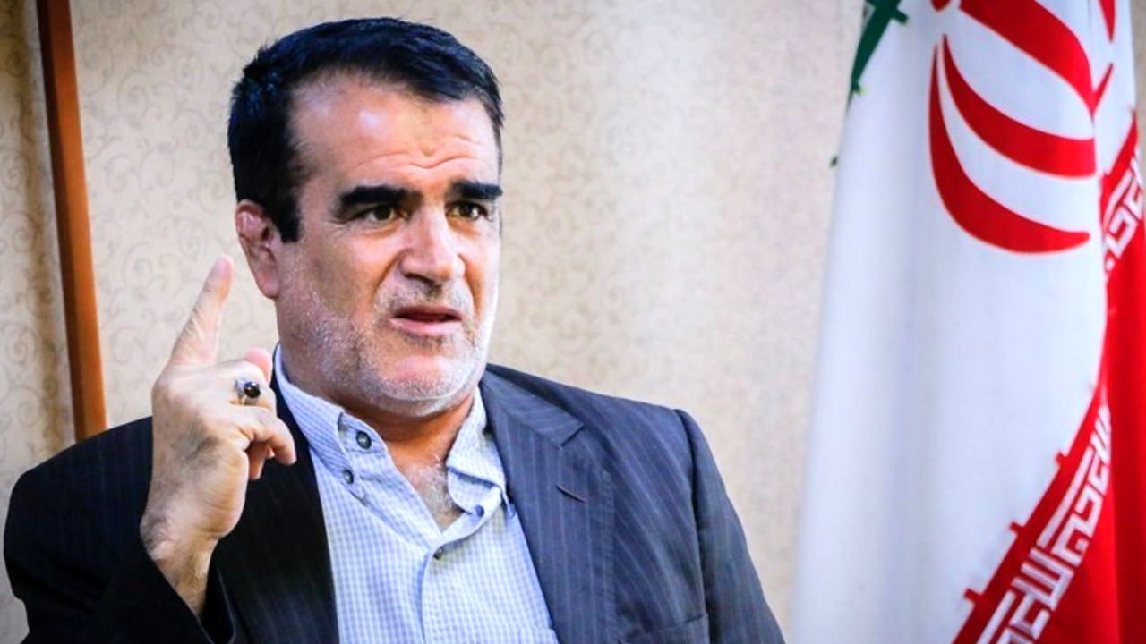مردم از اصولگرایان بیشتر ناراضی هستند چراکه با انحصارطلبی و ایجاد محدودیت مخالف‌اند