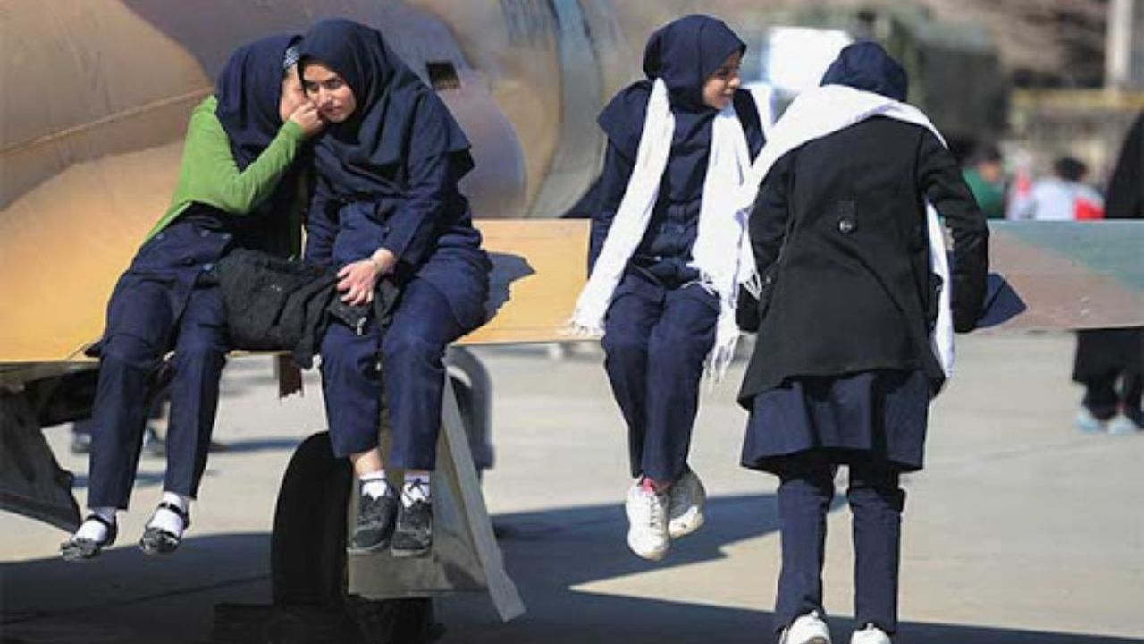 نسبت به خودزنی نوجوانان خود حساس باشید