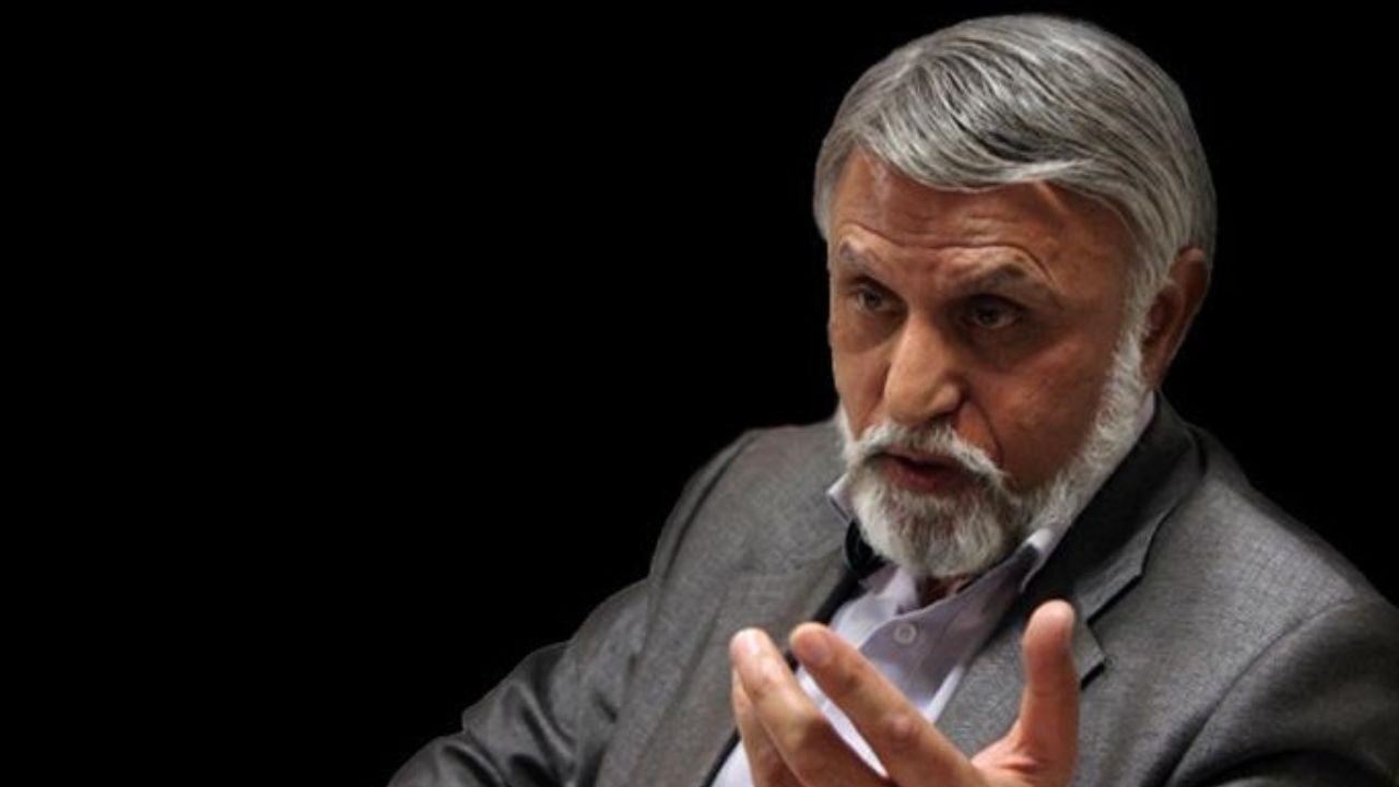 محسن رضایی تنها کاندیدایی است که برای 1400 برنامه دارد