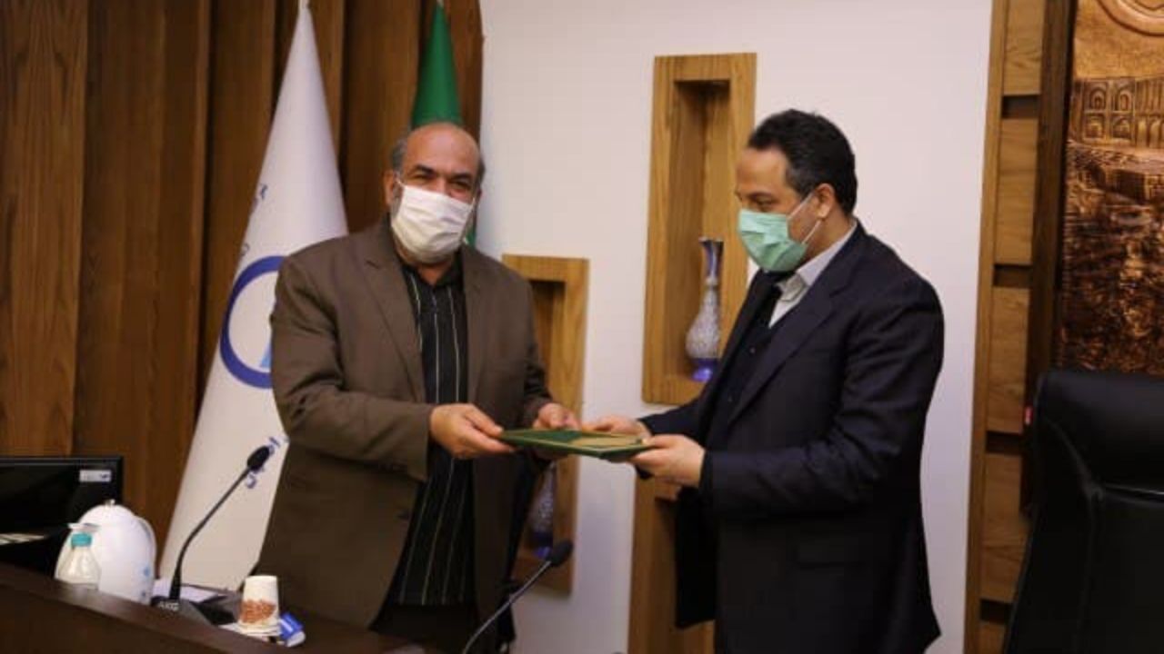 تقدیر از مدیرعامل شرکت آبفا استان اصفهان در حوزه فرهنگ ایثار،جهاد و شهادت