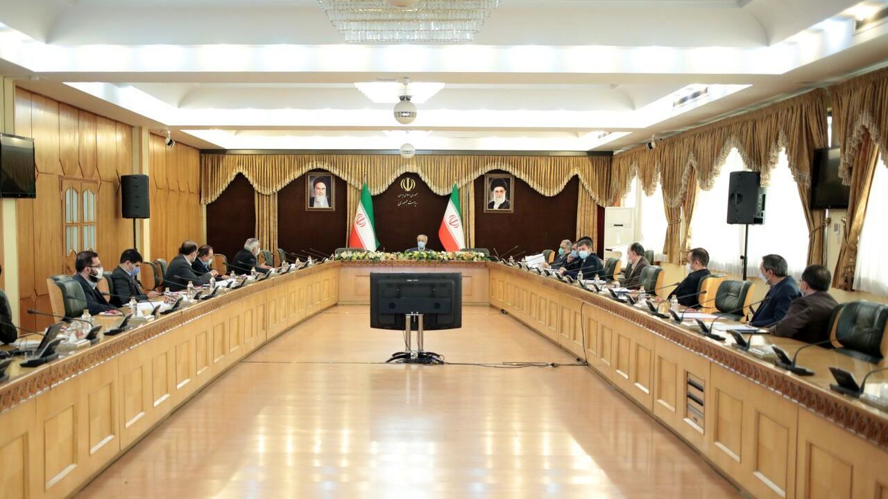 فروش قسطی تبلت به 2 میلیون دانش آموز محروم بررسی می‌شود