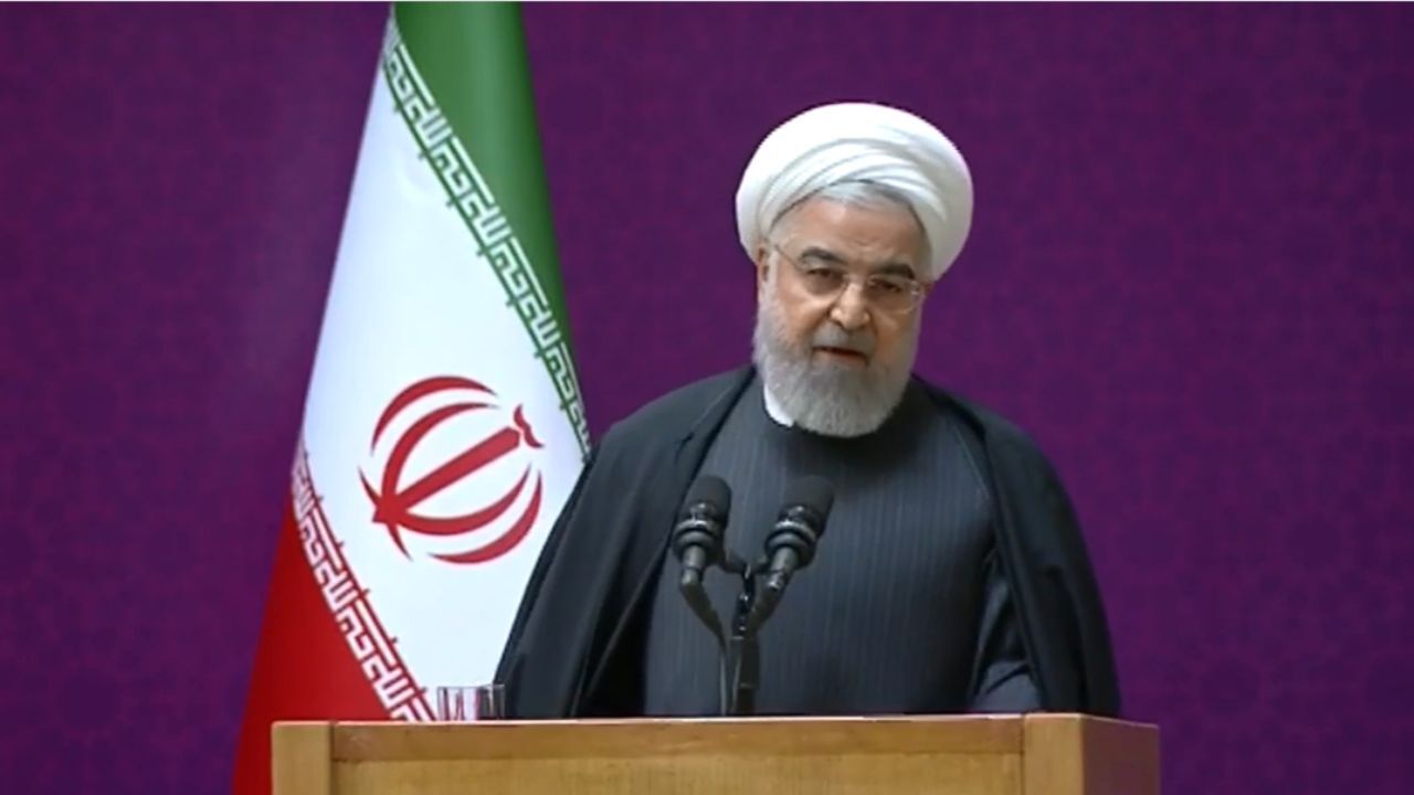 اتخاذ شرایط کرونایی برای برگزاری راهپیمایی 22 بهمن / رئیس‌جمهوری: مراسم‌های مذهبی و فرهنگی به شرط رعایت صددرصدی پروتکل‌ها برگزار می‌شوند