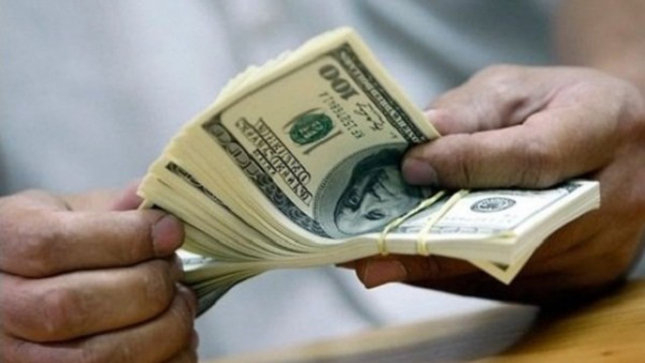قیمت دلار 28 دی 1399 به 22 هزار و 950 تومان رسید