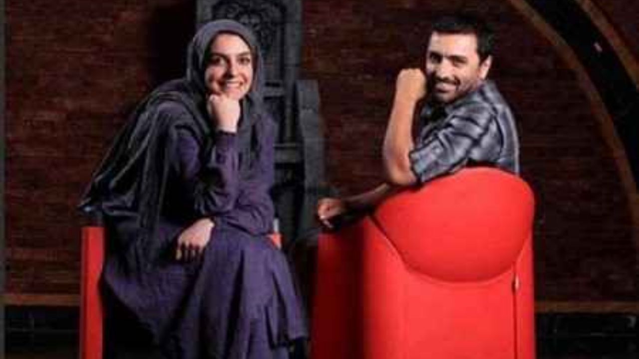 گفتگوی خودمانی یک زوج روی صندلی «قرنطینه»