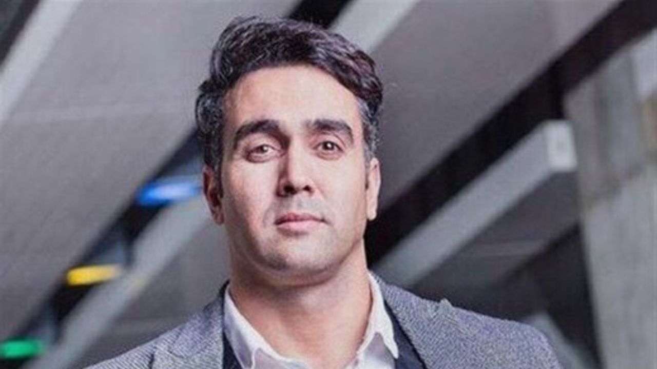 پوریا پورسرخ به «برف بی‌صدا می‌بارد» پیوست