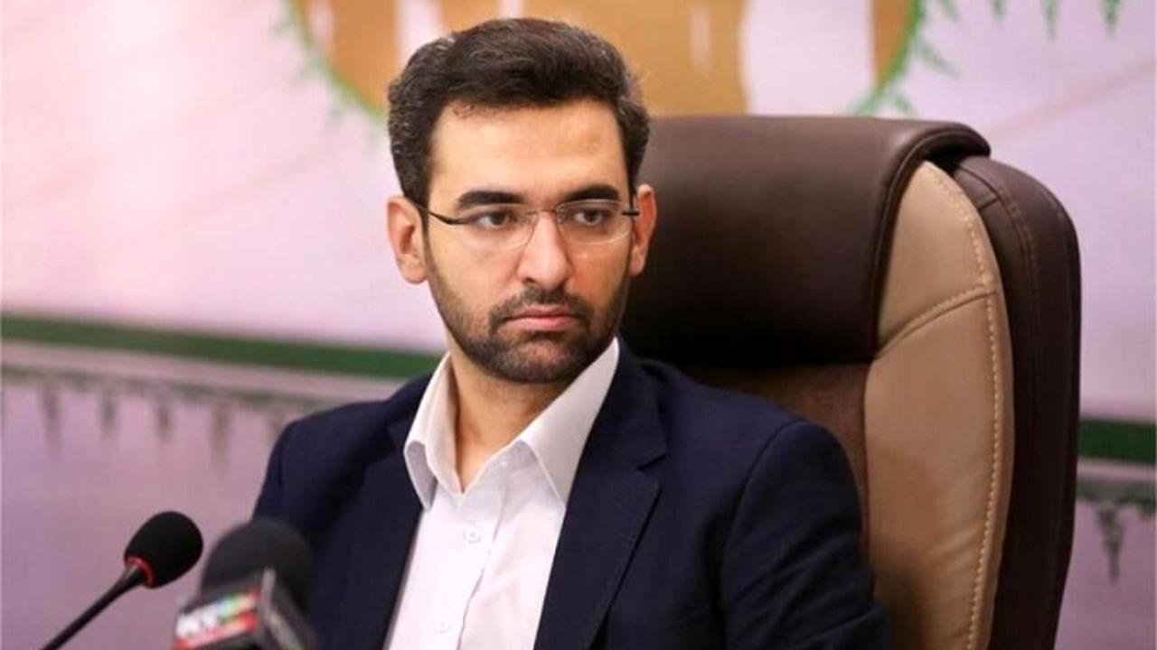 آذری جهرمی: اینترنت ملی وجود ندارد / اینستاگرام مسدود نمی‌شود