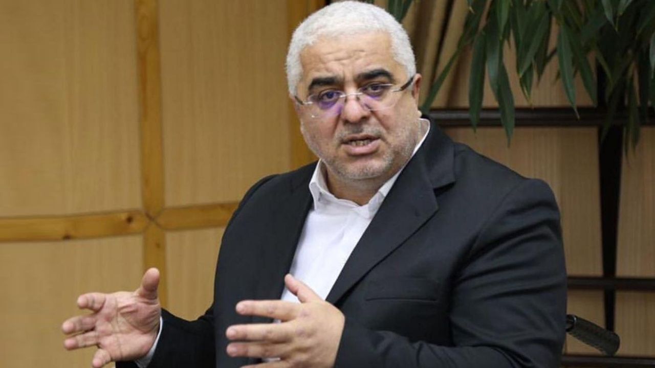 مدافعان محدود شدن فضای مجازی همان کسانی هستند که پیشانی با قاشق داغ کرده‌اند / ضریب عدالت فرهنگی با توسعه اینترنت رشد کرد / پهنای باند را ابزار مخالفت با دولت کرده‌اند / امام جمعه‌ای که برای بسته شدن فضای مجازی فریاد می‌زند راهکاری برای معیشت مردم دارد؟ /