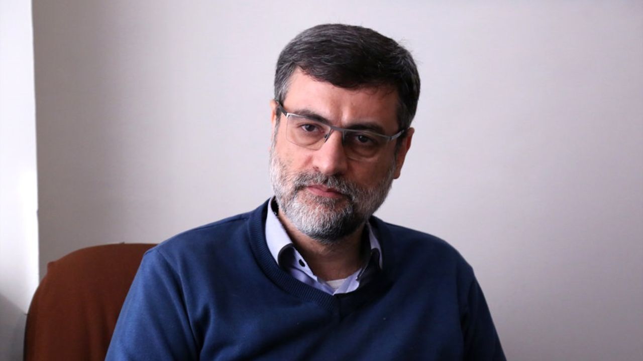 مردم باید از همه امور به جز مسائل امنیتی مطلع باشند