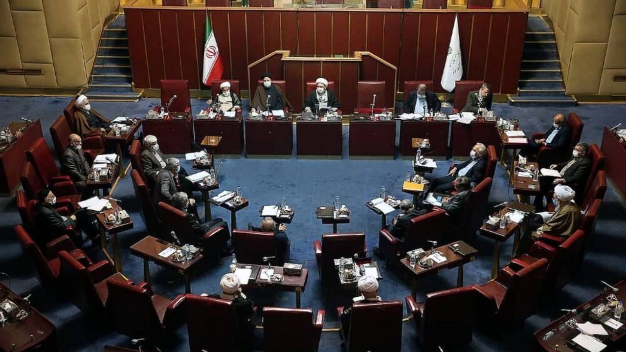 مجید انصاری: لوایح برای تصمیم‌گیری نهایی به صحن مجمع ارجاع شد / واپسین تلاش دلواپسان