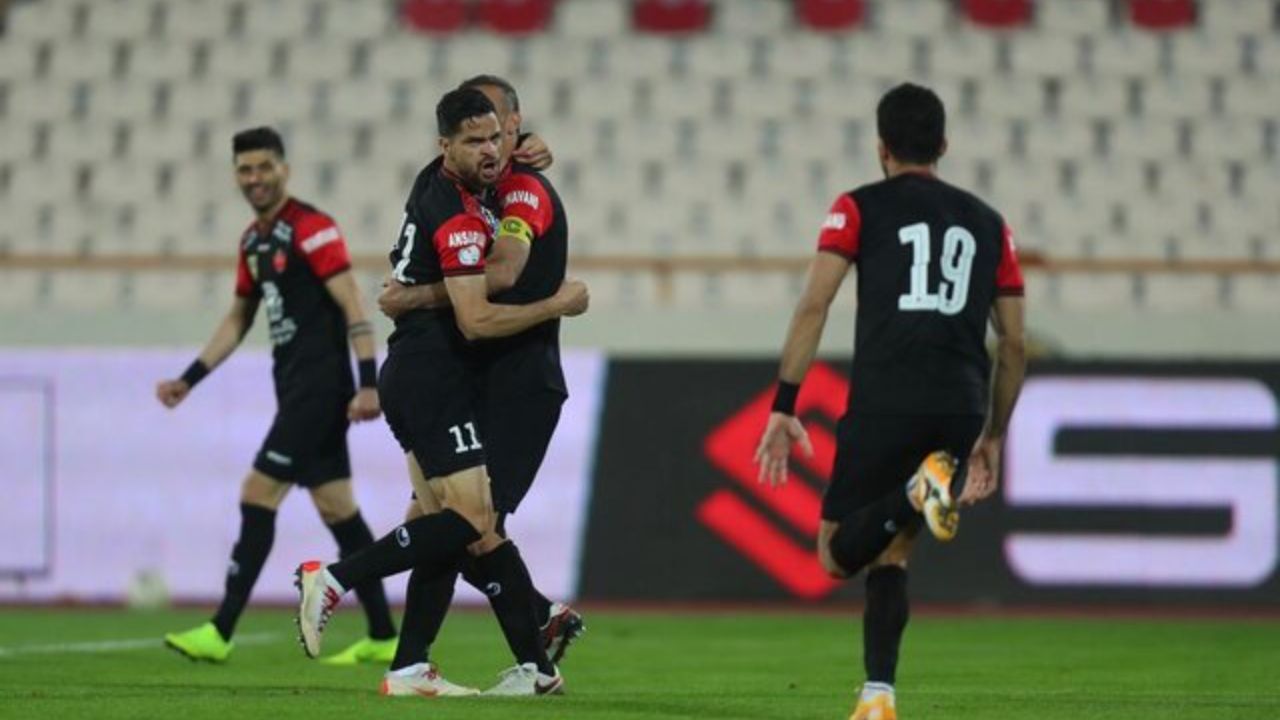پنجره نقل و انتقالات پرسپولیس بسته شده است؟