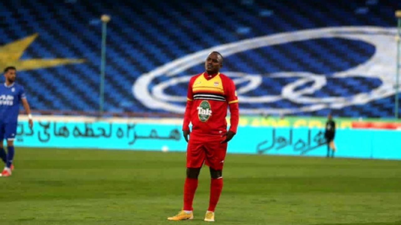 حمله آیاندا پاتوسی به مدافع استقلال