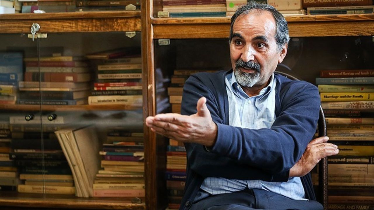 احمدی نژاد نهایت دینداری پوپولیستی و رادیکال بود / خاتمی هوشمندی به خرج داد که گفت دیگر تکرار نمی کنم / اگر مشارکت حداقلی باشید نظامی ها حتما پیروز انتخابات می شوند / انتخابات ربطی به مشروعیت نظام ندارد / انتخابات اسفند 98، انتخاباتی دور از دموکراسی در ای