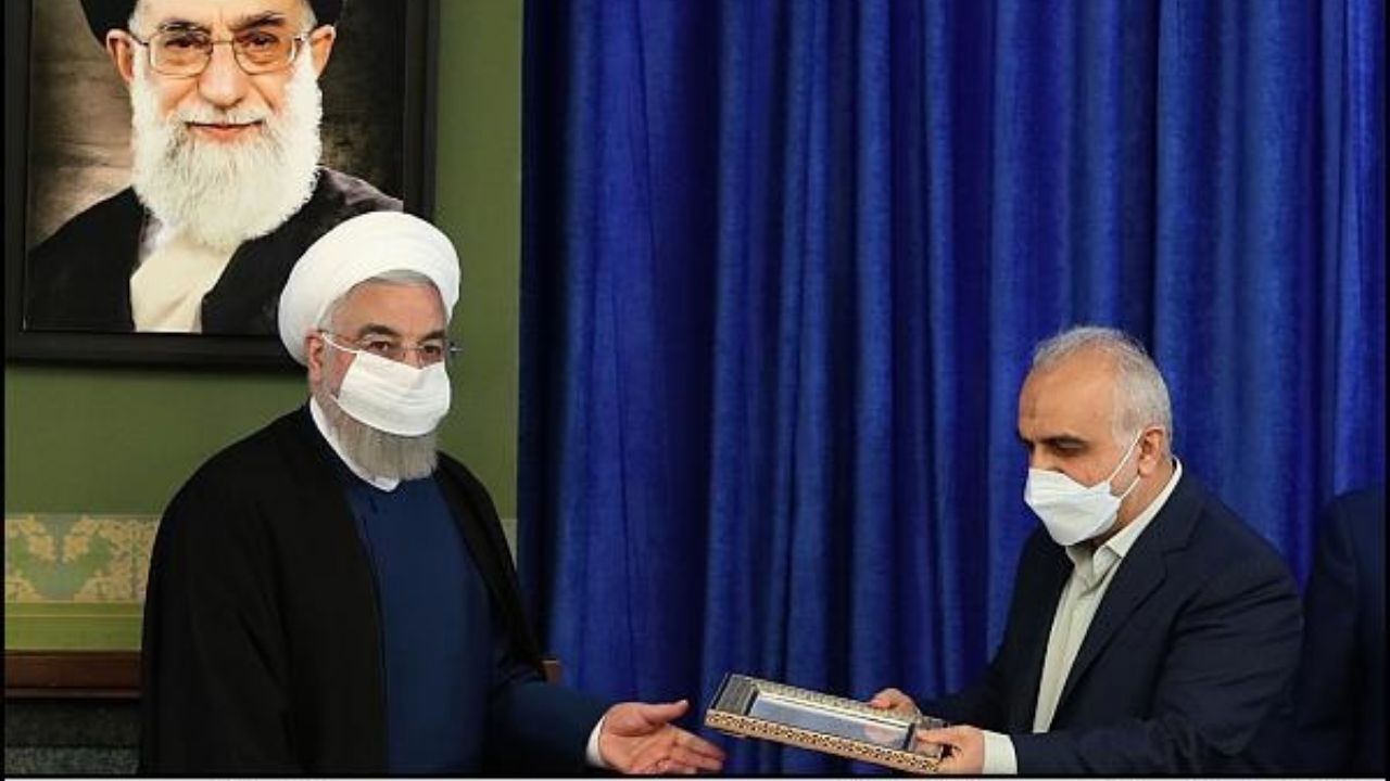 تقدیر از وزیر اقتصاد برای توسعه دولت الکترونیک ‌و شفافیت در وزارت اقتصاد