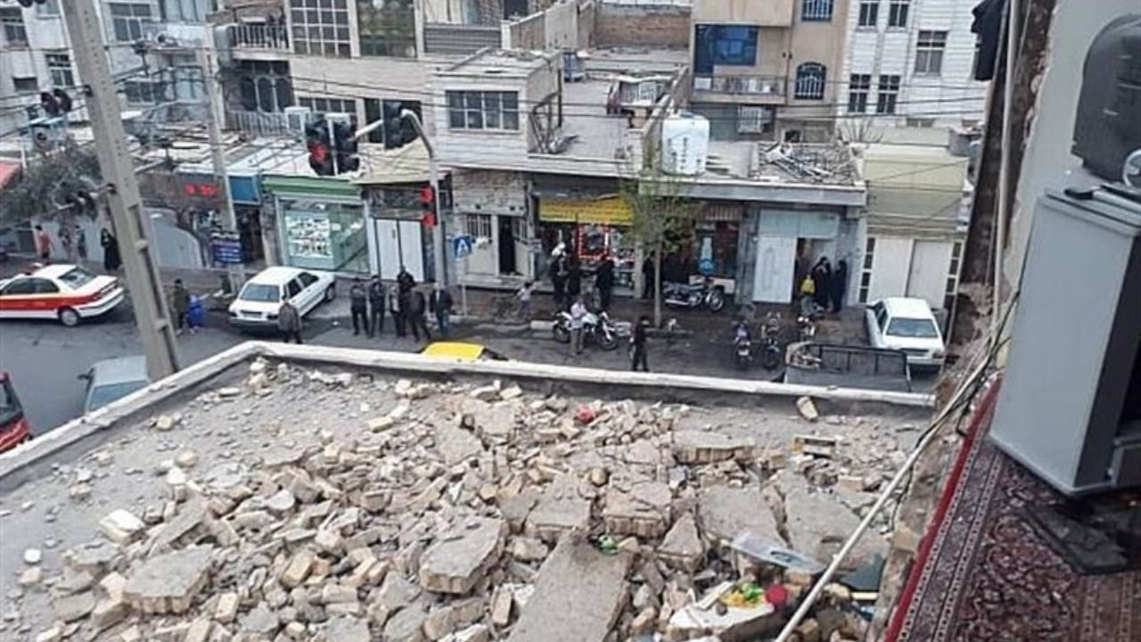 تخریب دیوارهای منزل مسکونی بر اثر انفجار شدید