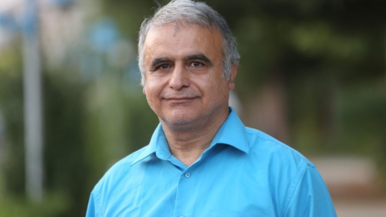 یکی از چالش‌های فعلی فاصله‌گیری بخشی از بدنه هنر تجسمی از نهاد دولتی است / محیط‌زیست زمانی معنا می‌دهد که معیشت معنا بدهد
