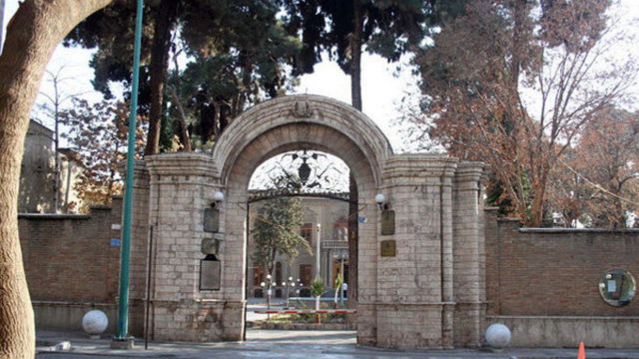 بنیاد سینمایی فارابی پاسخ داد