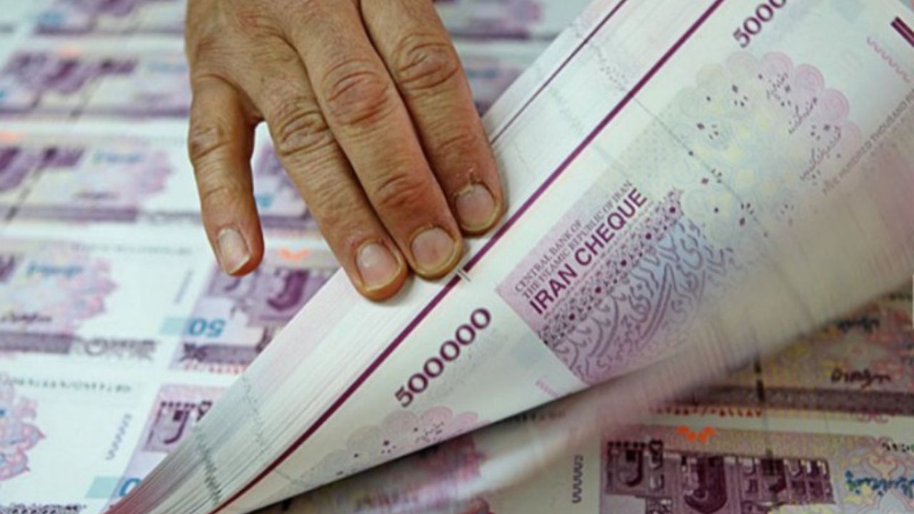 وضعیت نقدینگی در کشور به یک وضعیت انفجاری رسیده است/ دولت آینده باید از همان روز اول هدایت نقدینگی در اقتصاد کشور را اجرایی کند