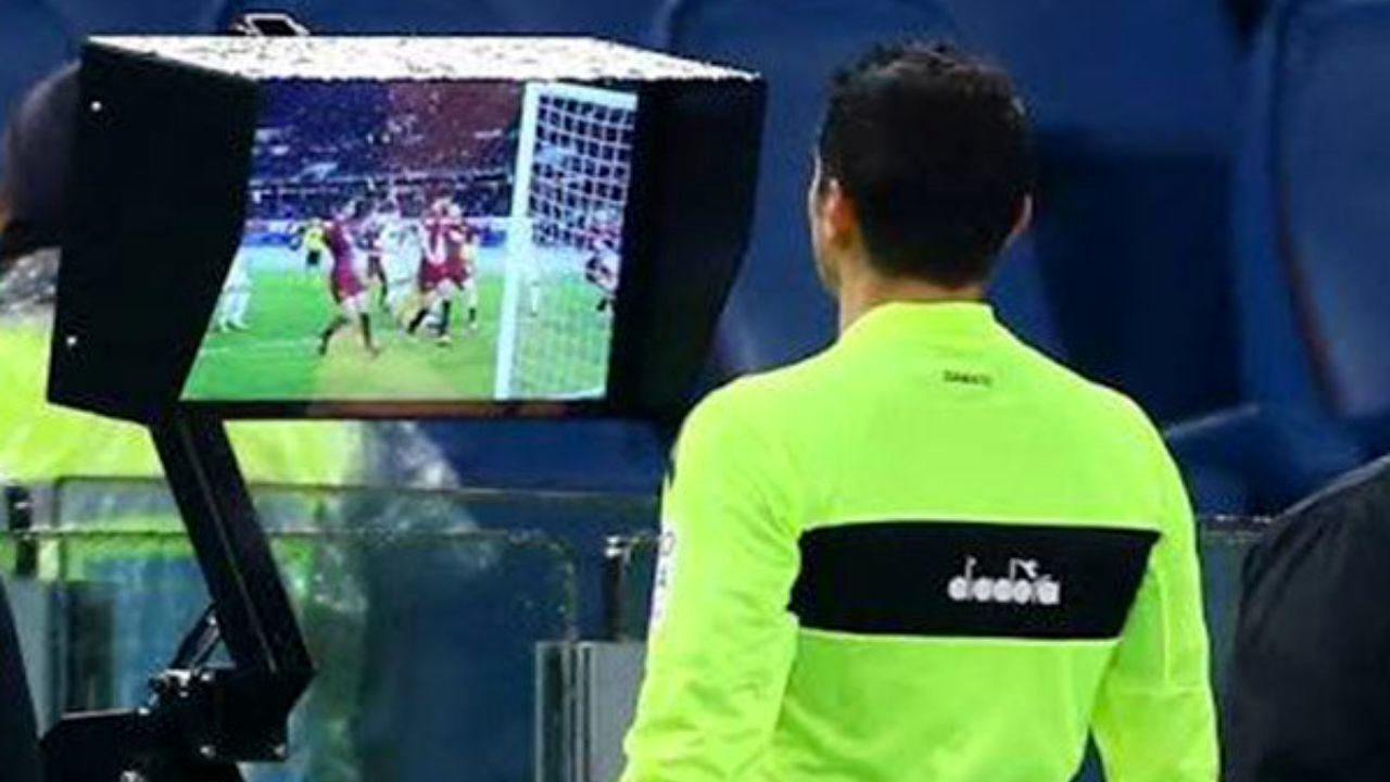 چرا از VAR در لیگ قهرمانان آسیا استفاده نمی‌شود؟