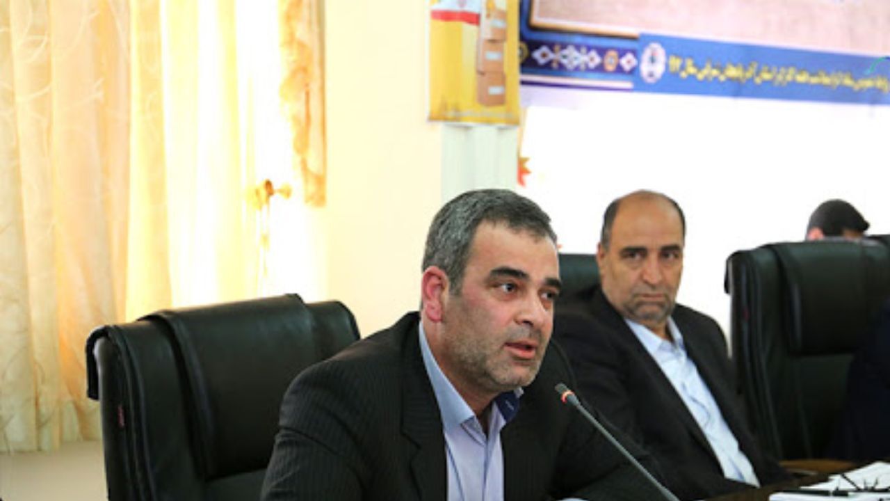 مشکلاتِ جامعه‌ی کارگری زیاد است، رئیس‌جمهور آینده شعار ندهد/ برای همسان‌سازیِ حقوقِ بازنشستگان باید ردیف بودجه‌ی مجزایی تعیین کرد