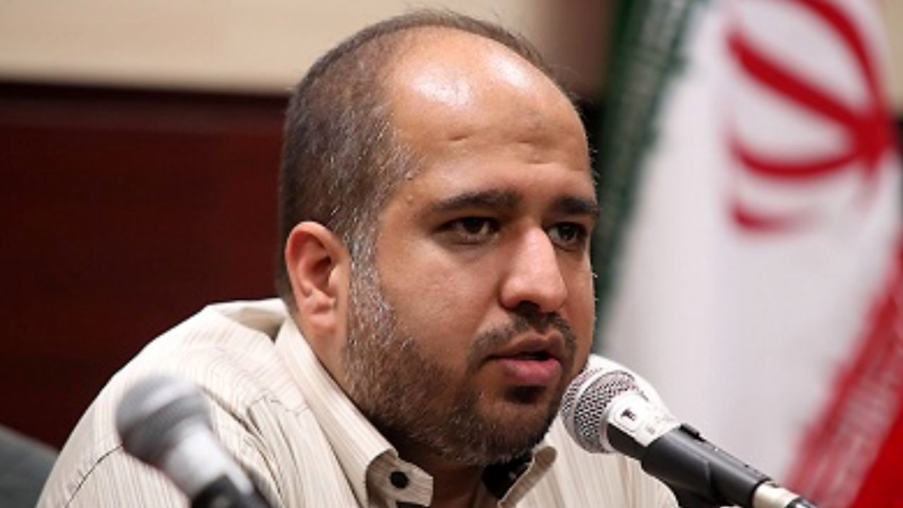 افشاگری دوباره نماینده عضو جبهه پایداری درباره تخلفات گسترده در بودجه 1400 / خضریان: برخی به دنبال توجیه تغییر در ارقام بودجه 1400 دارند