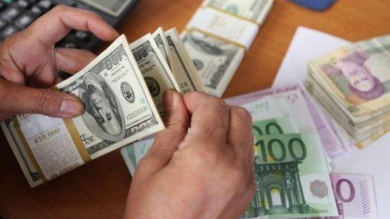 72 درصد ارز صادراتی در سال 99 به چرخه اقتصادی کشور بازگشت