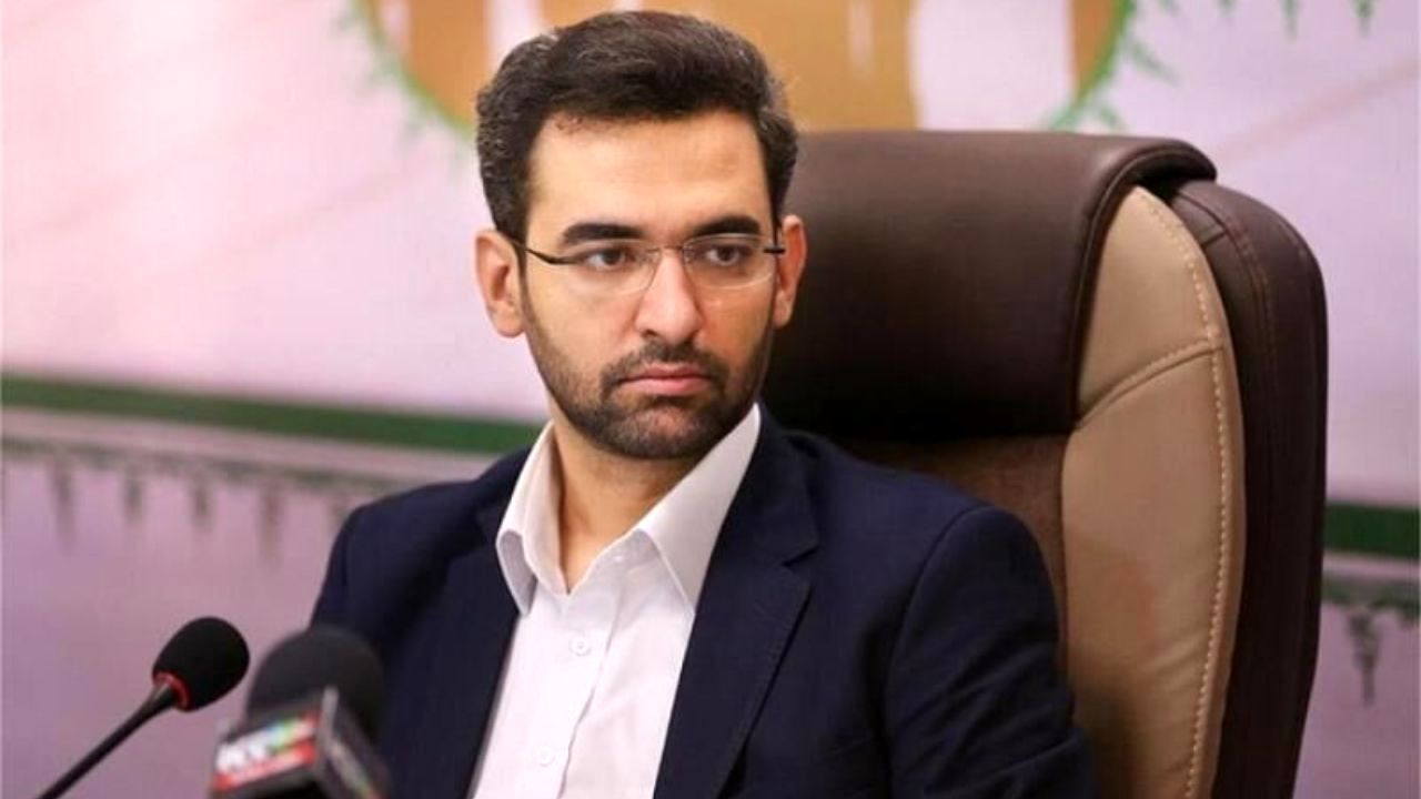 وزیر جوان در رفع فیلتر کلاب‌هاوس ناکام ماند؟ / از رای مجدد کارگروه فیلترینگ به فیلتر «پیوندها» تا رای دیوان عدالت اداری علیه حکم جریمه دولت برای اپراتورها