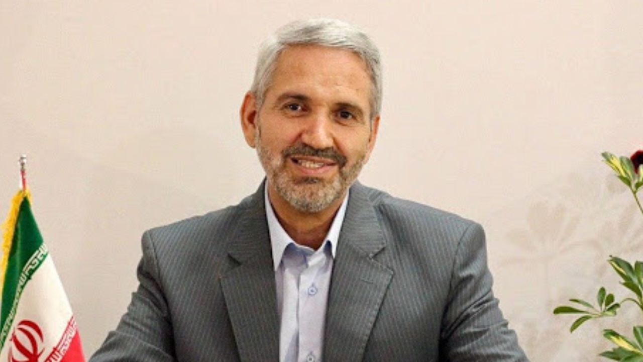 زبان دولت دراز اما دستش در کار کوتاه است / دستاوردهای دولت روحانی و جهانگیری به قدری چشمگیر است که نیازی به شفاف‌سازی ندارد