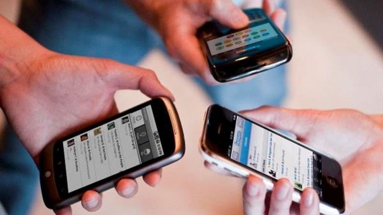 تحلیل سهم بازار اپراتورهای تلفن همراه در سال کرونا / همراه اول و رایتل رشد کردند