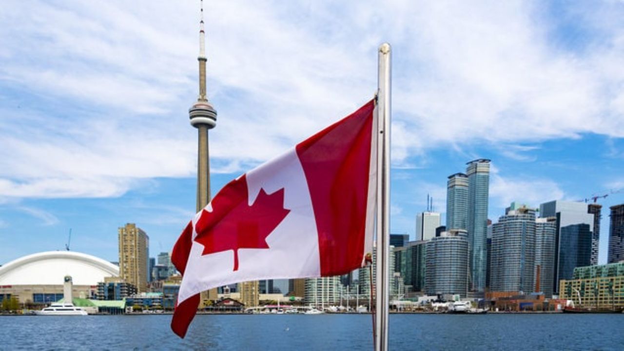 اقتصاد کانادا از رشد منفی گریخت
