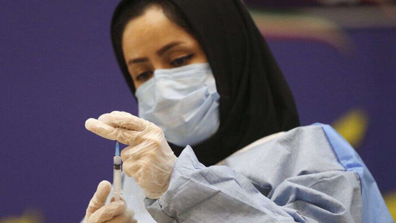 اقدامات قبل و بعد از تزریق واکسن در سالمندان