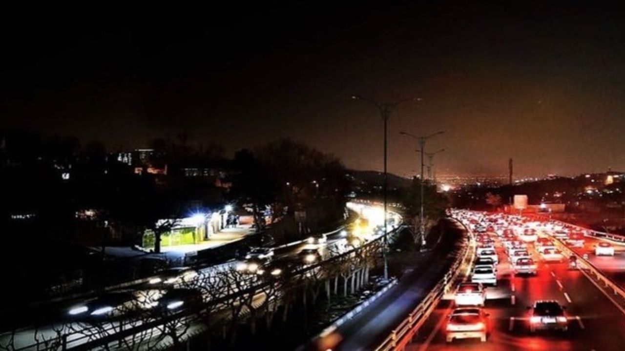 سردرگمی رانندگان و افزایش تصادفات با «قطعی برق»/ زمان قطعی را به پلیس اطلاع دهید!