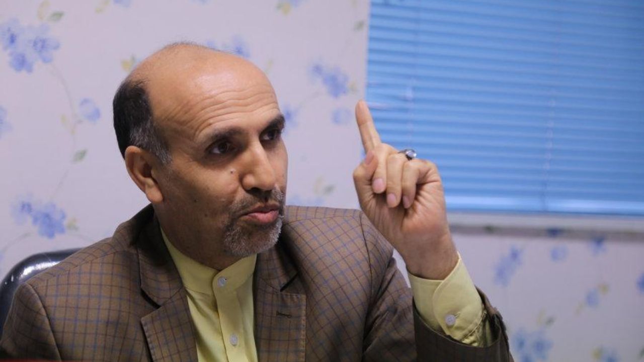 باید ثبات اقتصادی را به اقتصاد ایران برگرداند تا بتوان گره‌های کور اقتصاد را باز کرد/ اقتصاد مایه قوام حکومت‌هاست/ سیاست باید در خدمت توسعه اقتصادی باشد، نه اینکه اقتصاد را در گرو سیاست قرار دهند/ دچار جهالت اقتصادی هستیم/ تندروها در ایران نه بلد هستند حک