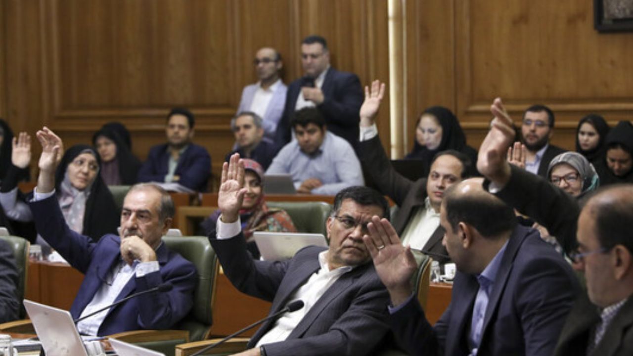 ادامه ترکش‌های یک گزارش تحقیق و تفحص/ میرلوحی: رفتار فرمانداری با شورای شهر تهران فراتر از حد قانونی‌ است