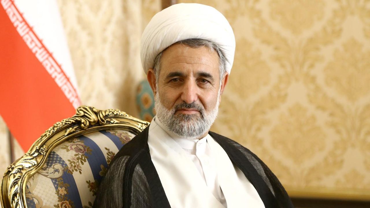 برای بازگشت آمریکا به برجام باید شرط بگذاریم/ والله من هیچ اصولگرایی را نمی شناسم که مخالف برجام باشد/ نباید اورانیوم غنی شده به روسیه بفرستیم/ آمریکا باید خسارت 1000 میلیارد دلاری به کشورمان را جبران کند