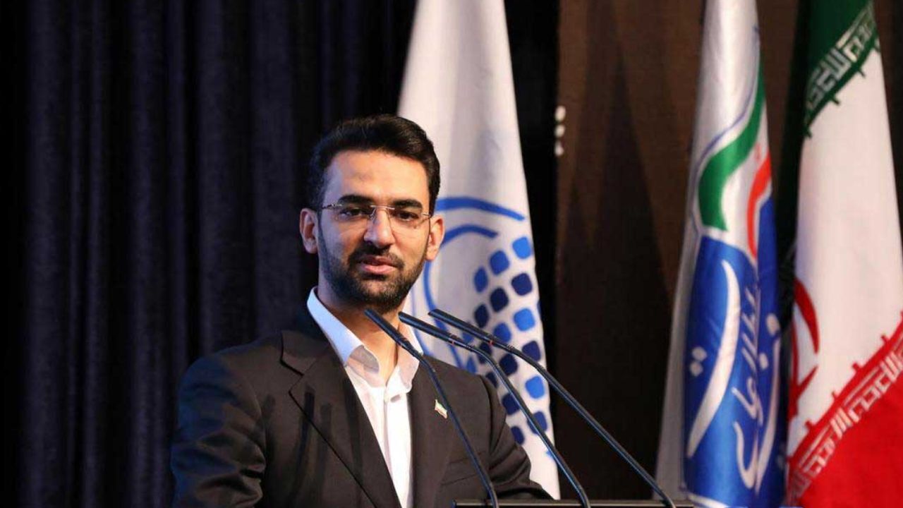 طعنه سنگین وزیر ارتباطات به رئیسی/ اینترنت خانواده را نابود نمی‌کرد؟