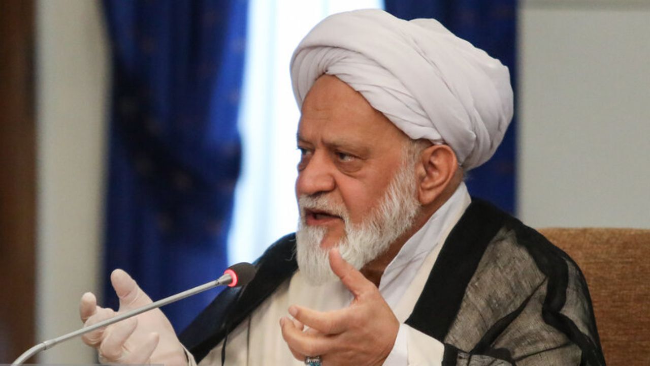 کناره‌گیری نامزدهای اصولگرا به نفع نامزد انحصاری شورای وحدت، تابع نظر شخصی آنهاست