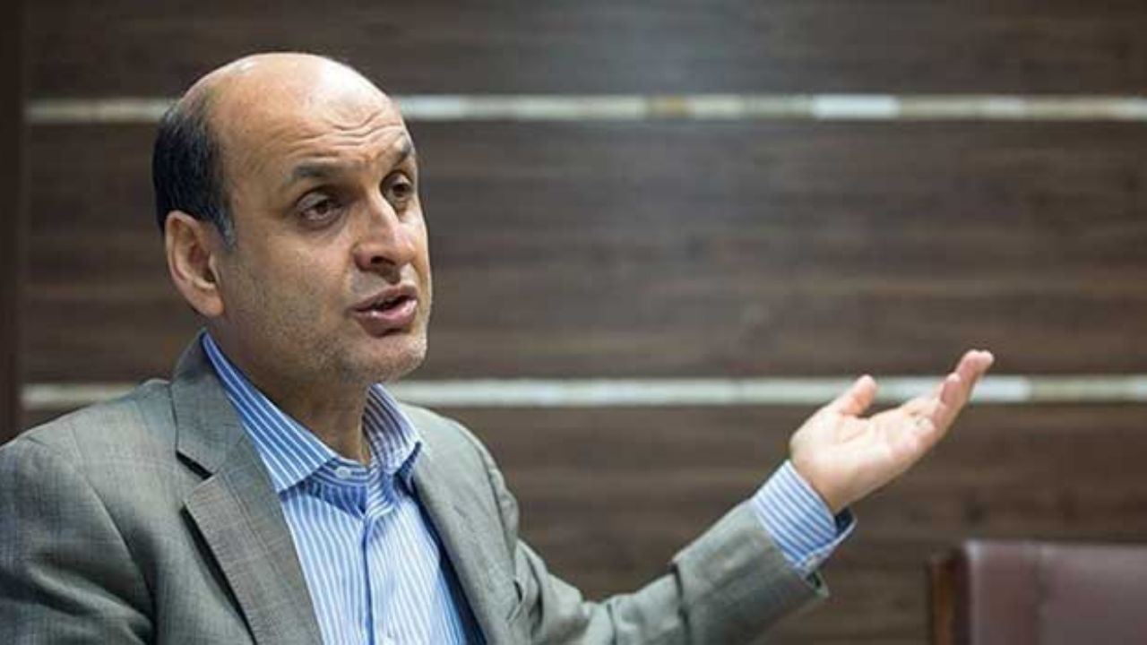 رییس‌جمهور منتخب از بانک مرکزی انتظار حل مشکلات مالی نداشته باشد