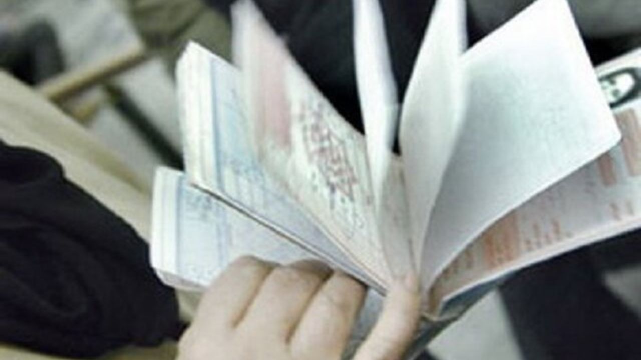 تکلیف بیمه‌های تکمیلی پس از حذف دفترچه کاغذی و اجرای «نسخه الکترونیک»