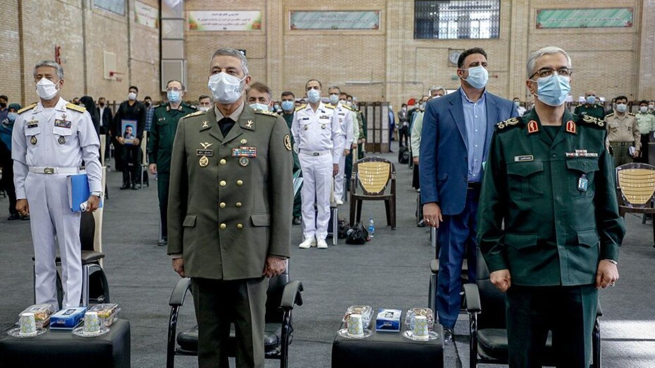 مراسم اعطای «نشان شفا» به مدافعان سلامت نیروهای مسلح برگزار شد