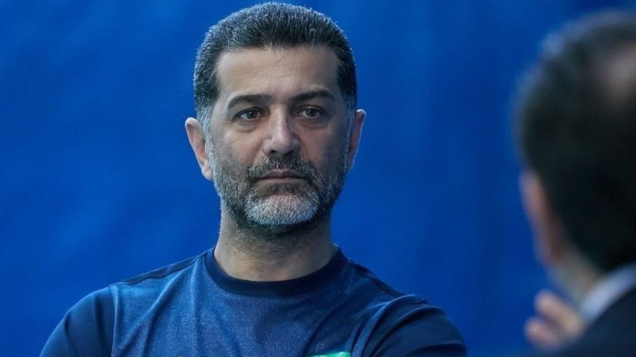 تعطیلی لیگ والیبال از لحاظ حرفه‌ای،‌ درست نبود/ از خودگذشتگی ما جای قدردانی و تشکر دارد