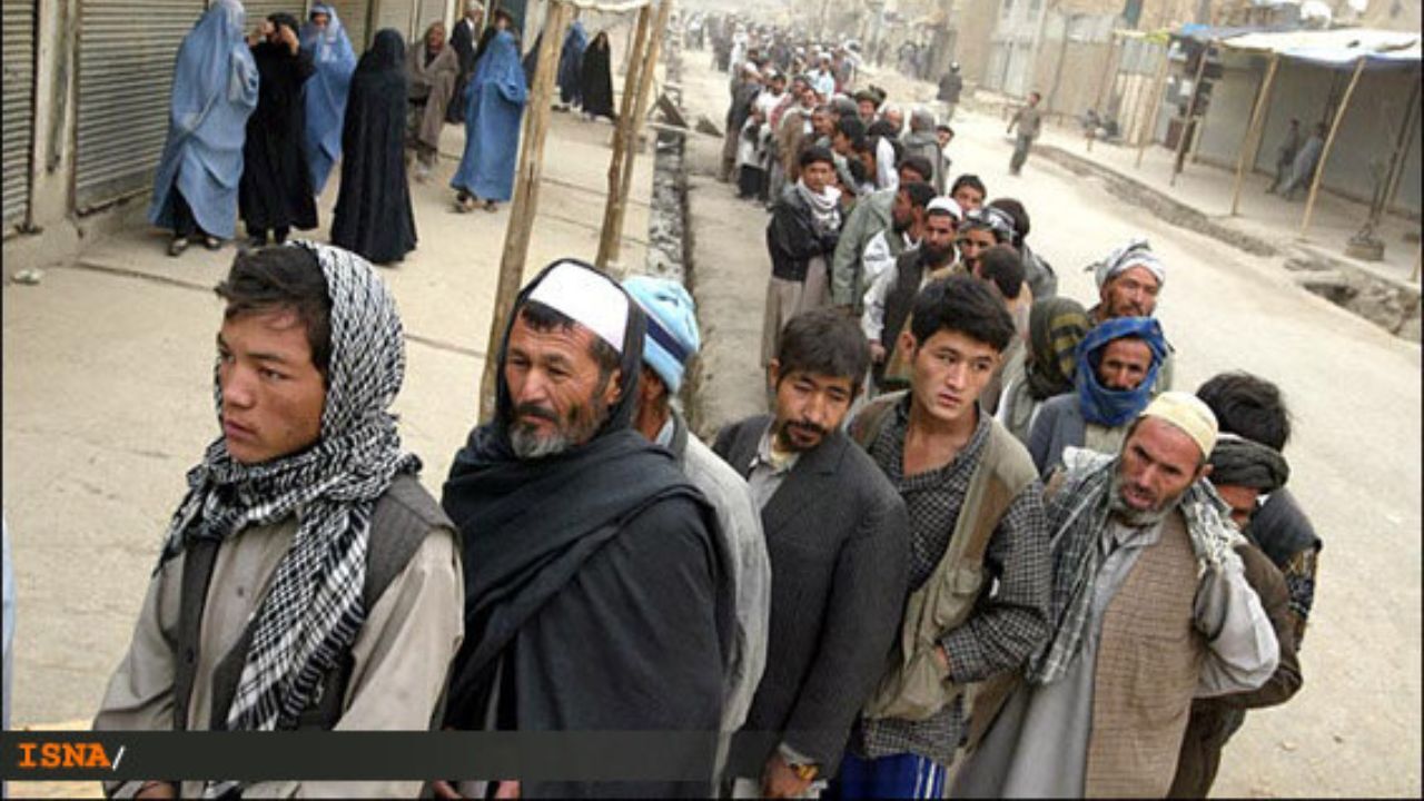 واکسیناسیون 125 هزار مهاجر افغان در ایران با همکاری صلیب سرخ