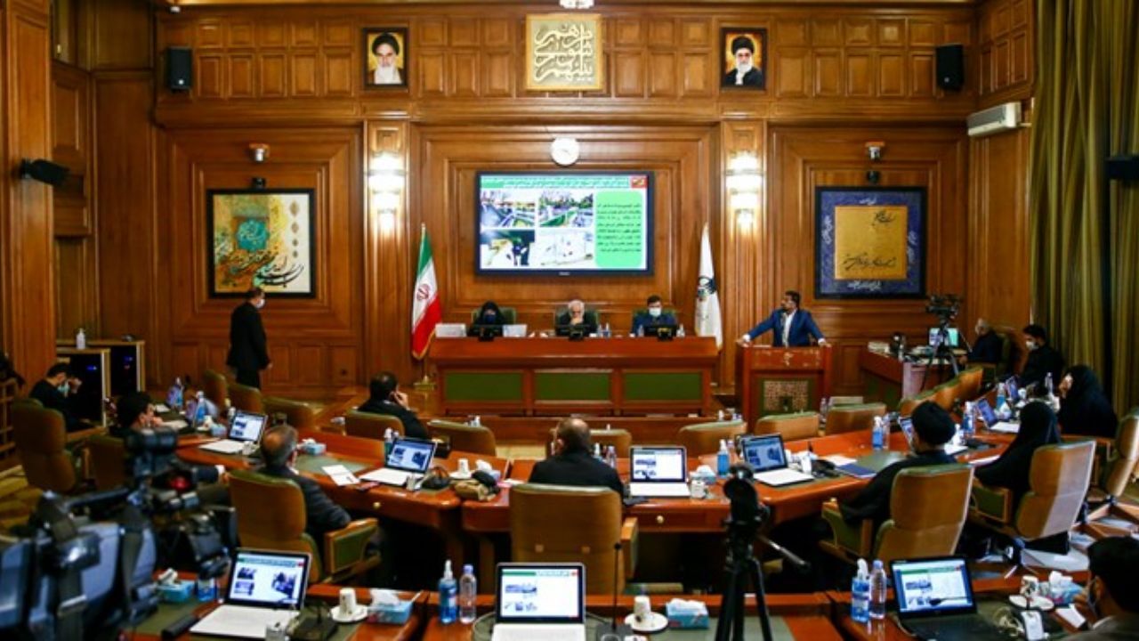 سقف بودجه امسال شهرداری تهران غیرواقعی است