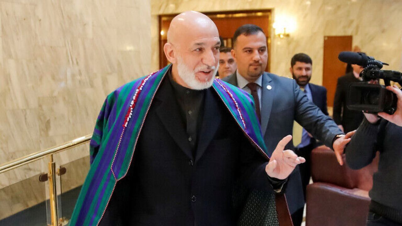 آمریکا و متحدانش بیایند و با دولت طالبان کار کنند